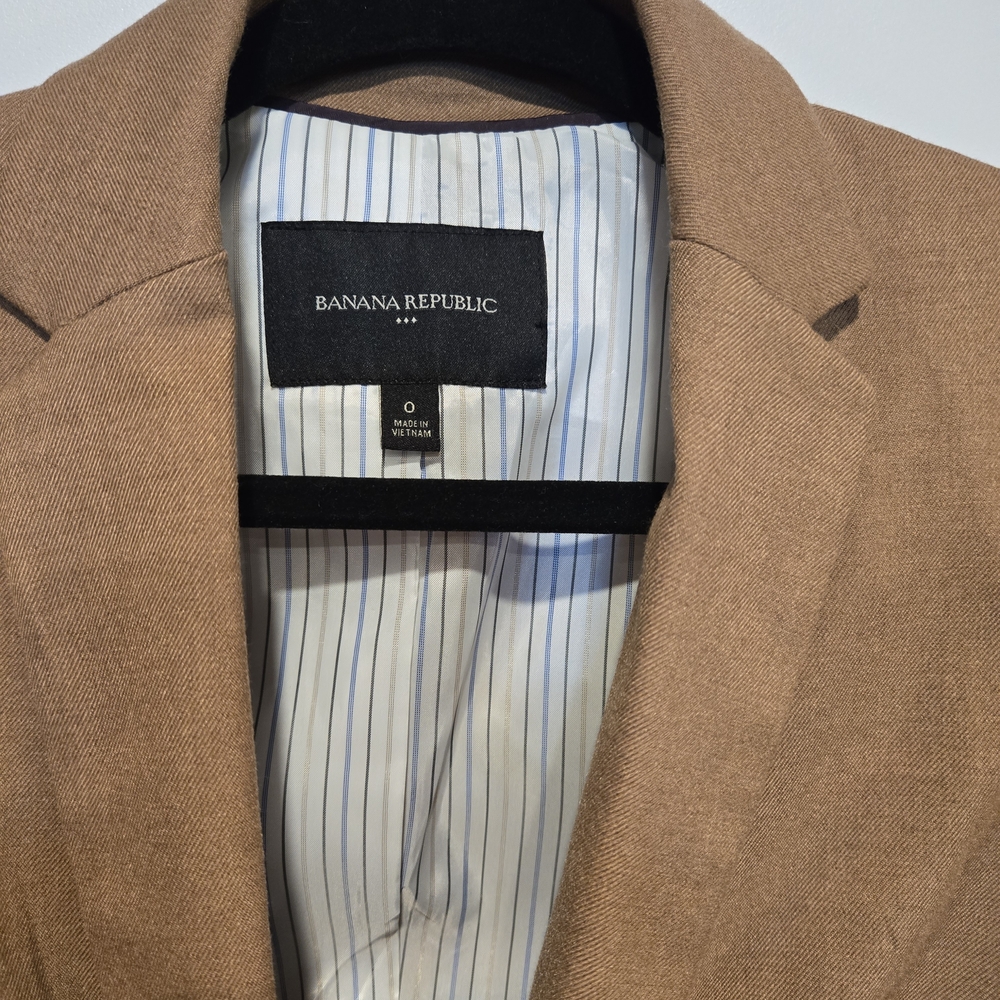 Banana Republic Women's Camel Blazer